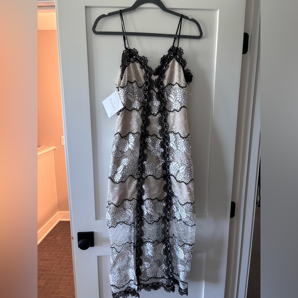 Elliatt Dress
